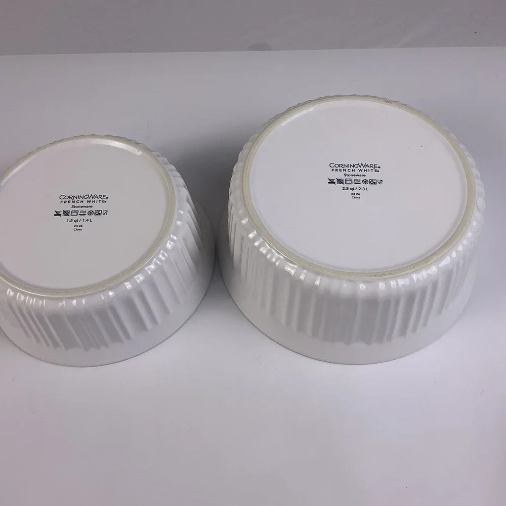 CorningWare French‎ White Stoneware Baking Dish Set 1.5 Qt 2.5 Qt Set of 2